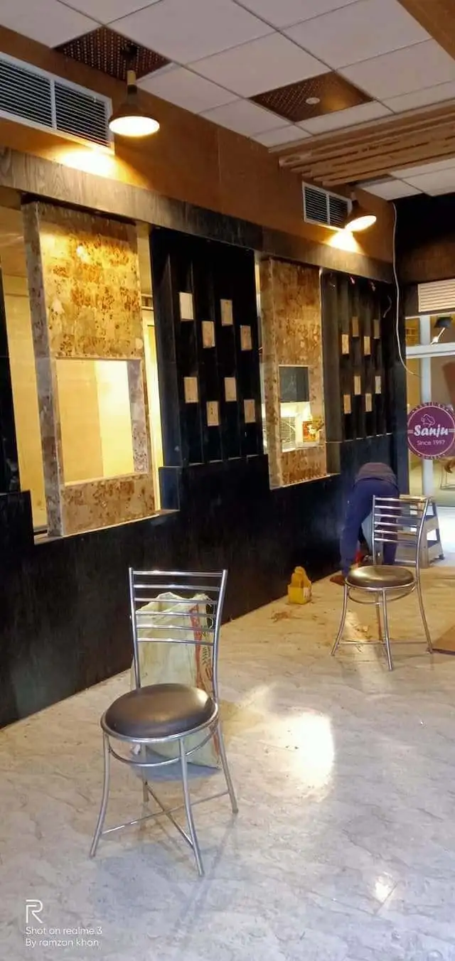 Antique Decor Integration